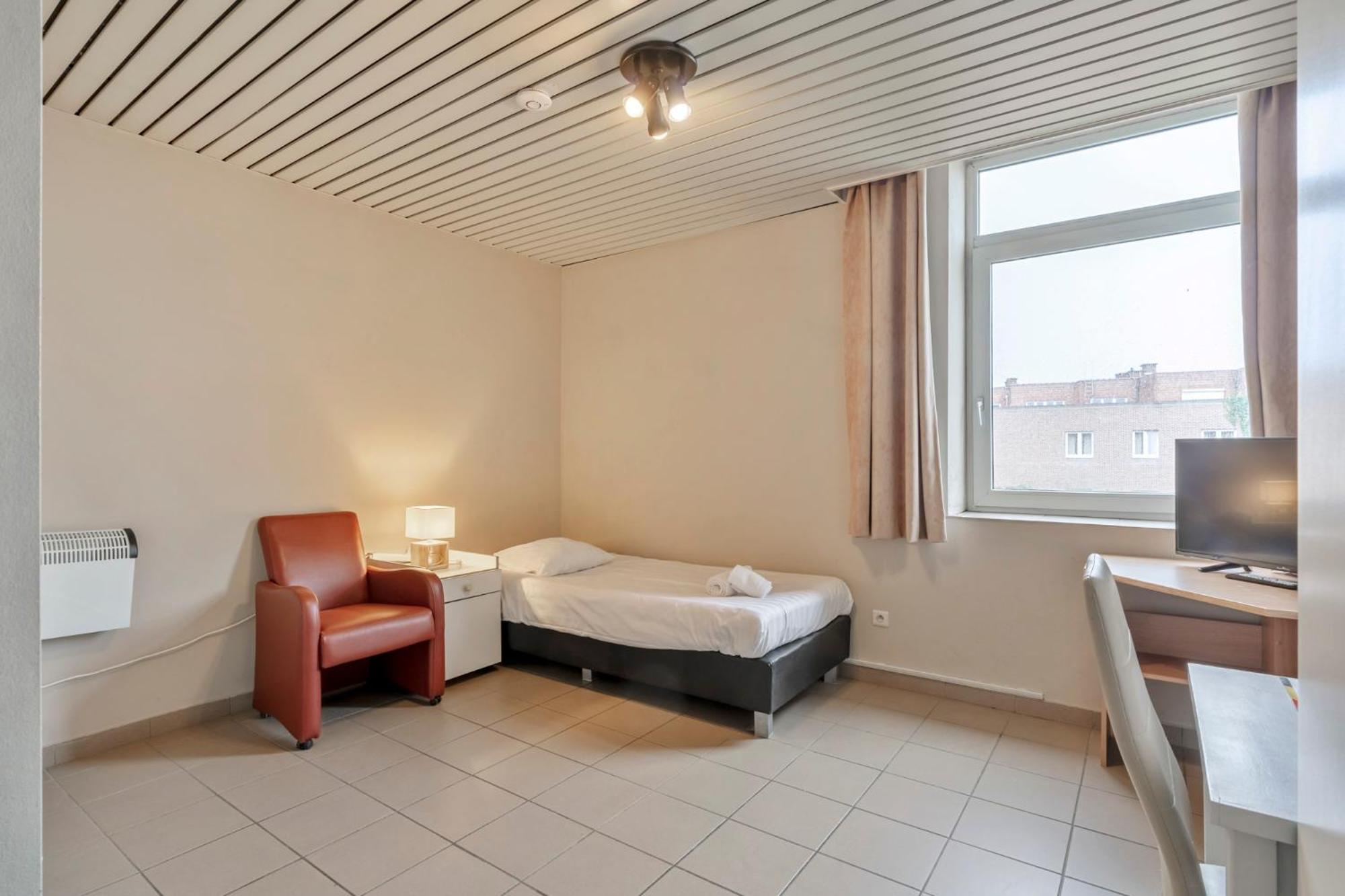 Budget Flats Лёвен Экстерьер фото