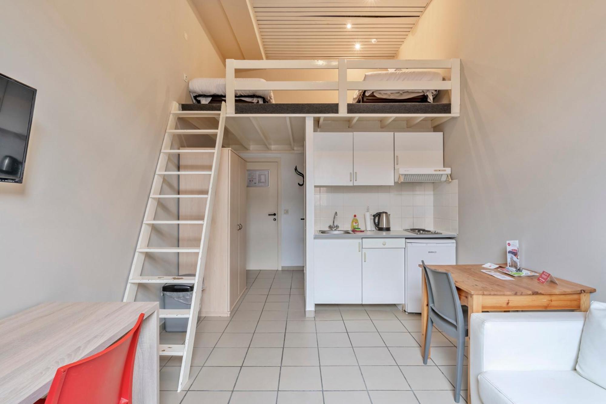 Budget Flats Лёвен Экстерьер фото