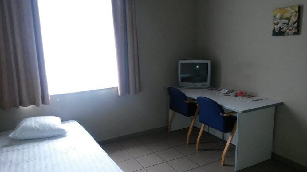 Budget Flats Лёвен Экстерьер фото