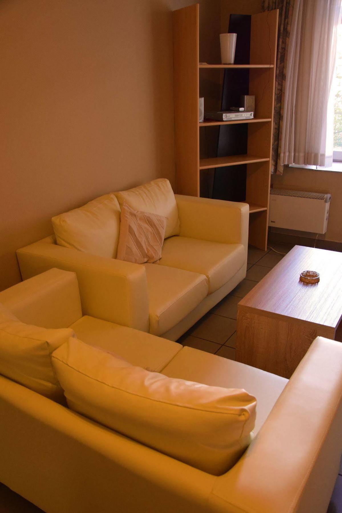 Budget Flats Лёвен Экстерьер фото